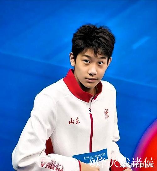 张展硕预赛头名闯入男子400混决赛，汪顺遗憾出局