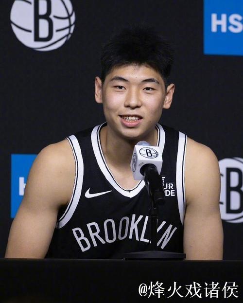 崔永熙谈篮网训练感受:施罗德与西蒙斯相处融洽 崔永熙谈篮网训练感受:施罗德与西蒙斯相处融洽