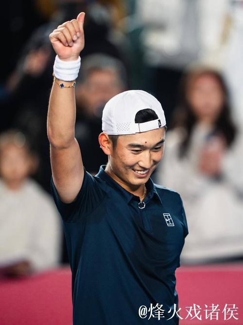 商竣程直落两盘击败索内戈 挺进香港网球公开赛八强 商竣程直落两盘击败索内戈 挺进香港网球公开赛八强